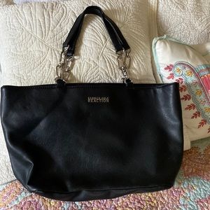 Like new Kenneth Cole black purse